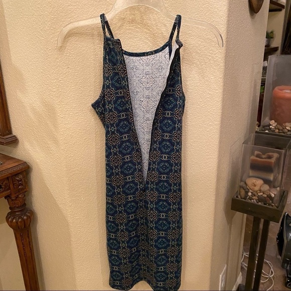 FOREVER 21 Green Pattern Dress Size Small - Picture 4 of 7